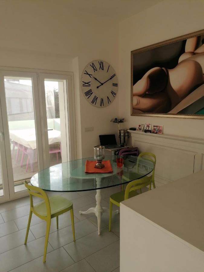 Appartamento A 20 Mt Dal Mare Calambrone Buitenkant foto